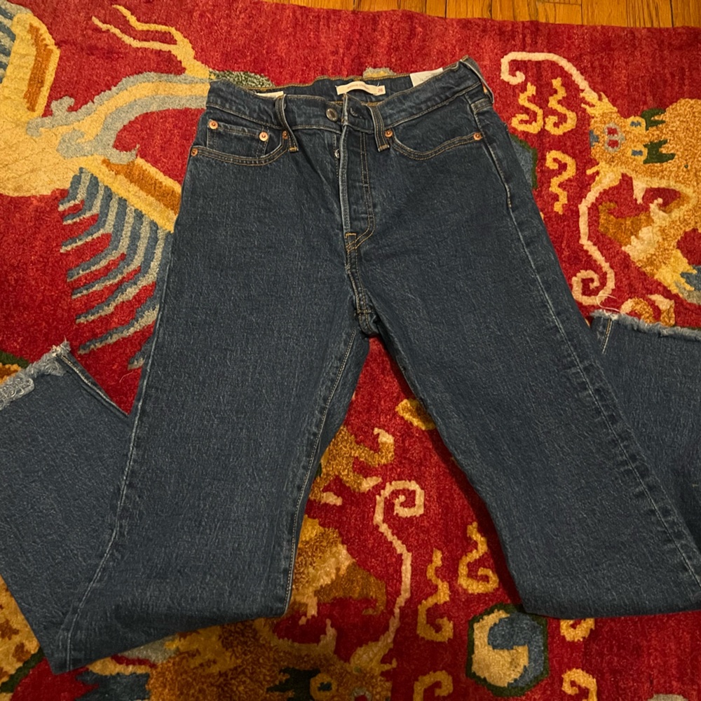 Levi's Women's 26 Wedgie Straight Jeans in Deep Blue